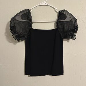 Short sleeve House of Harlow top